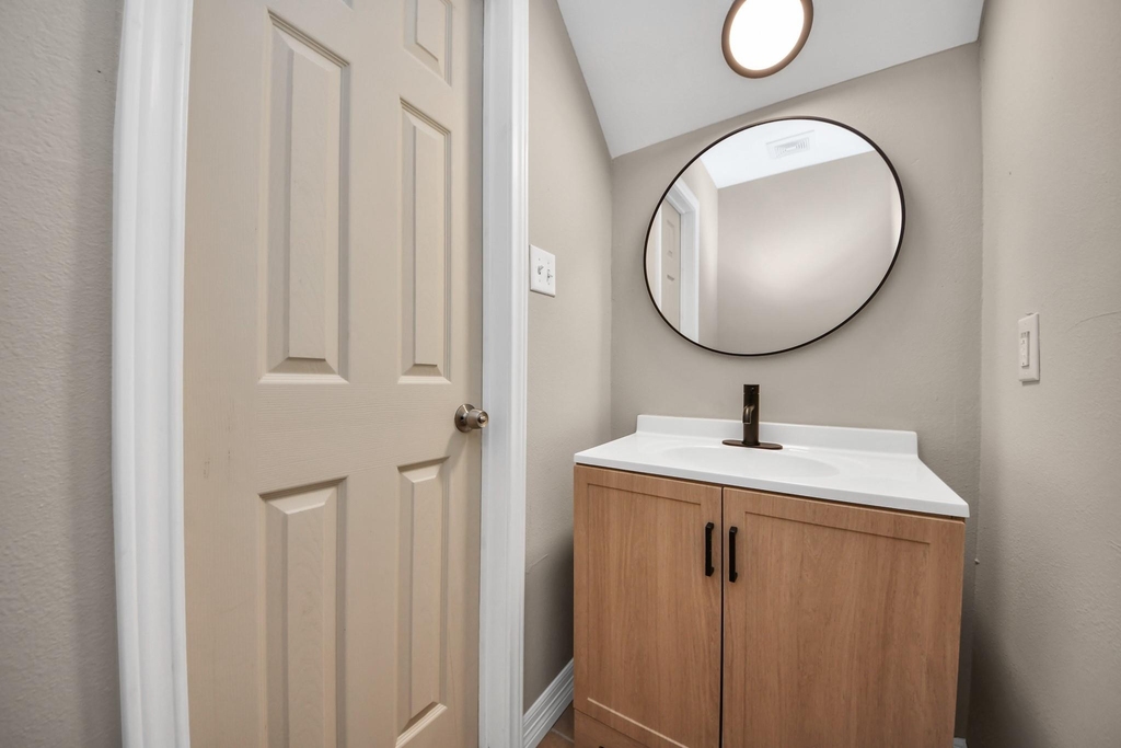 23366 High Point Street - Photo 21