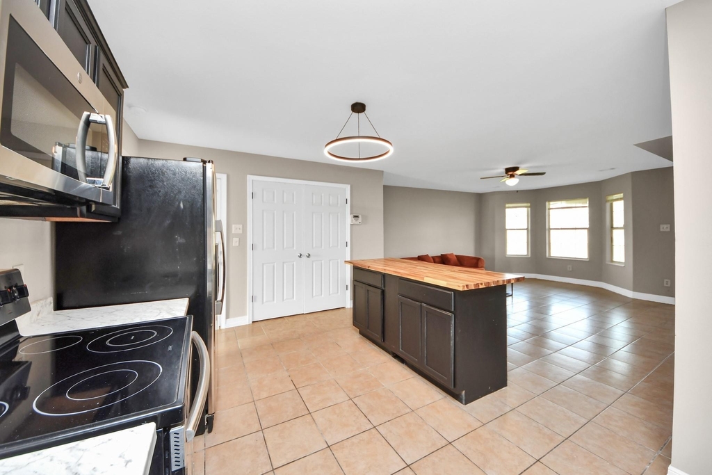 23366 High Point Street - Photo 11