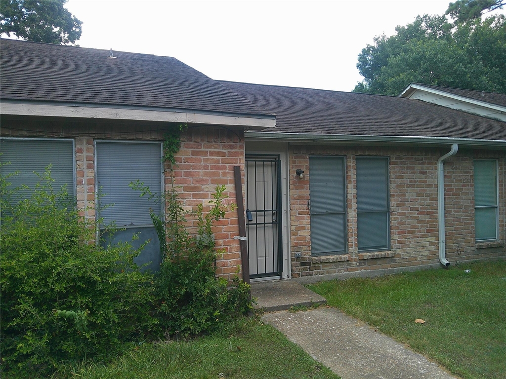5771 Easthampton Drive - Photo 1