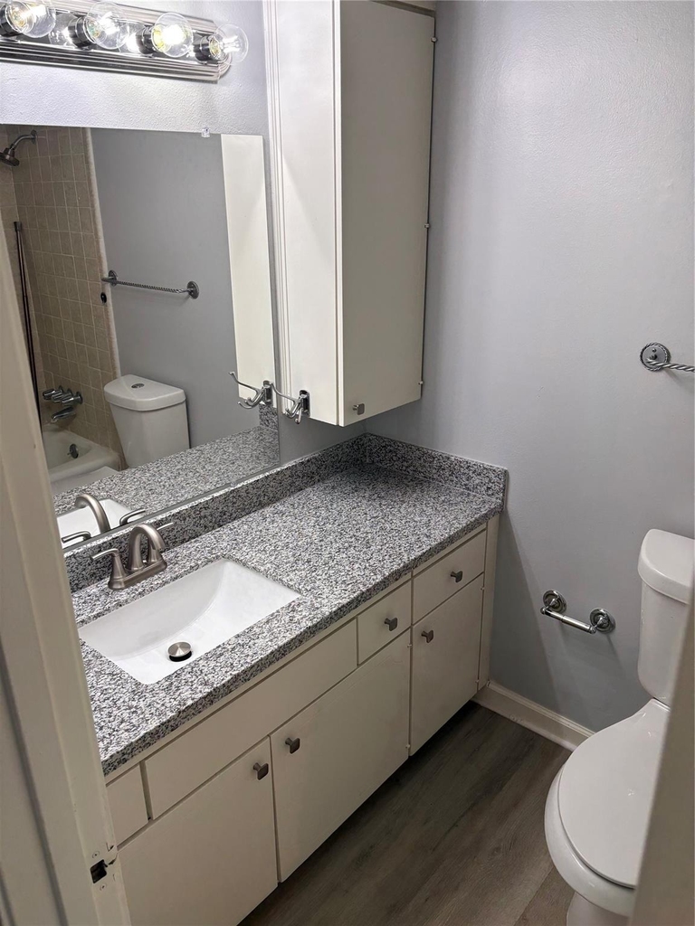 1402 Bellaire Boulevard - Photo 10