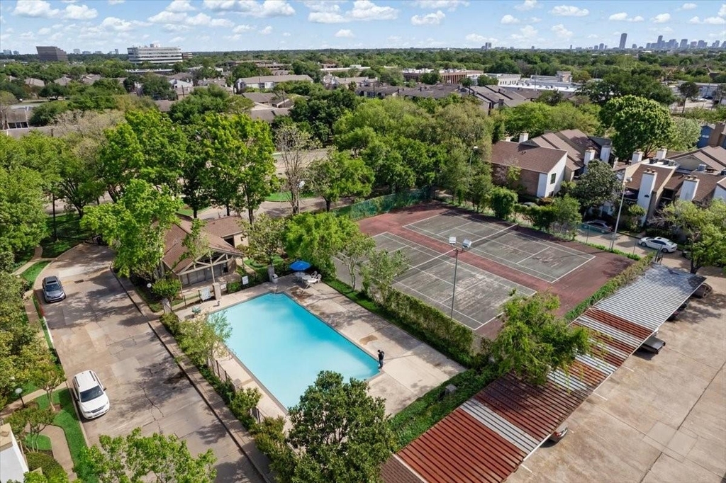 10047 Westpark Drive - Photo 15