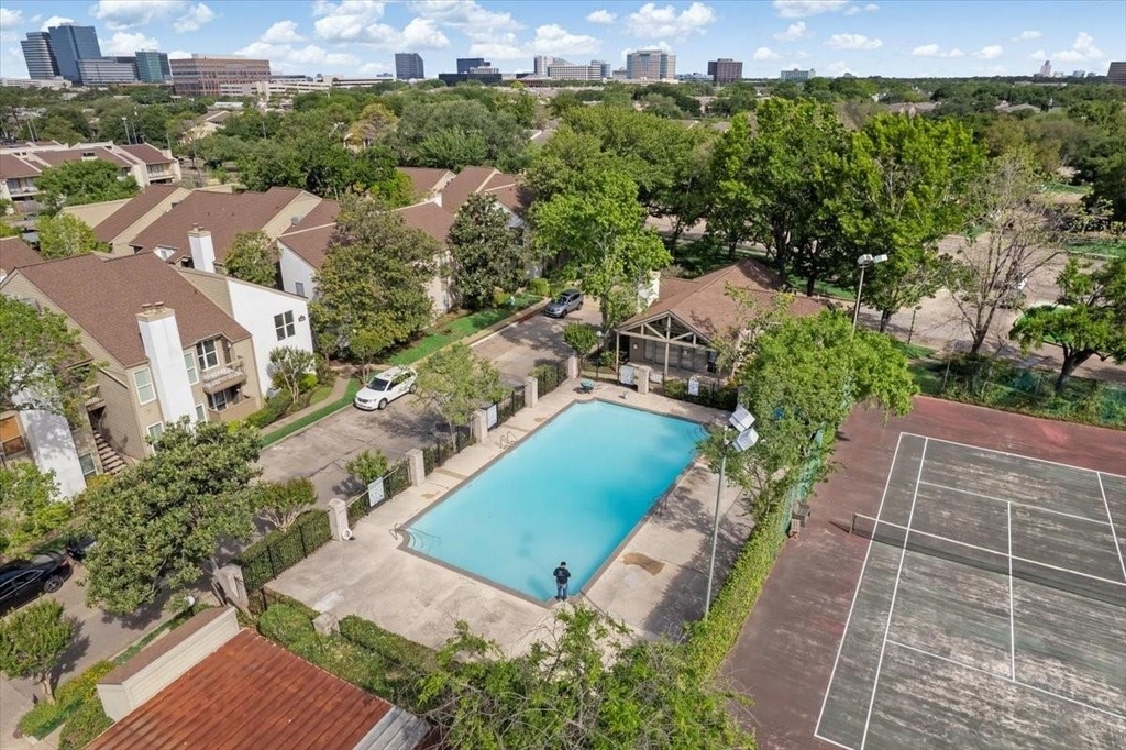 10047 Westpark Drive - Photo 14