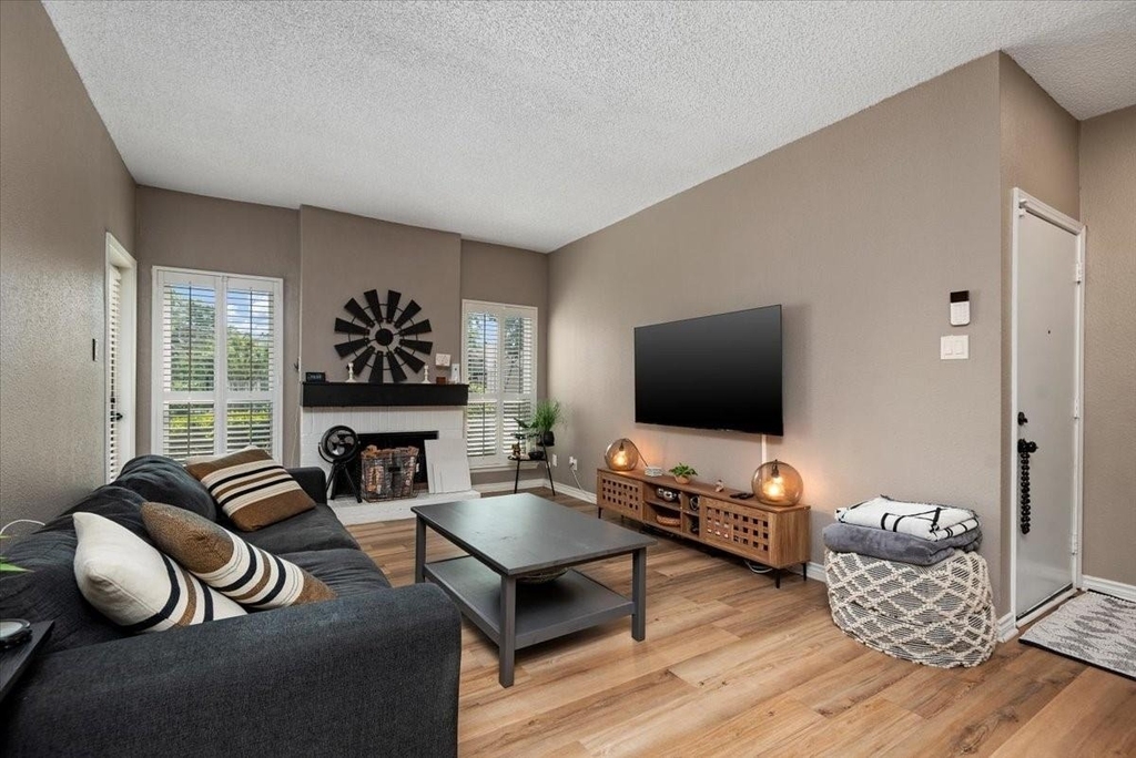 10047 Westpark Drive - Photo 6