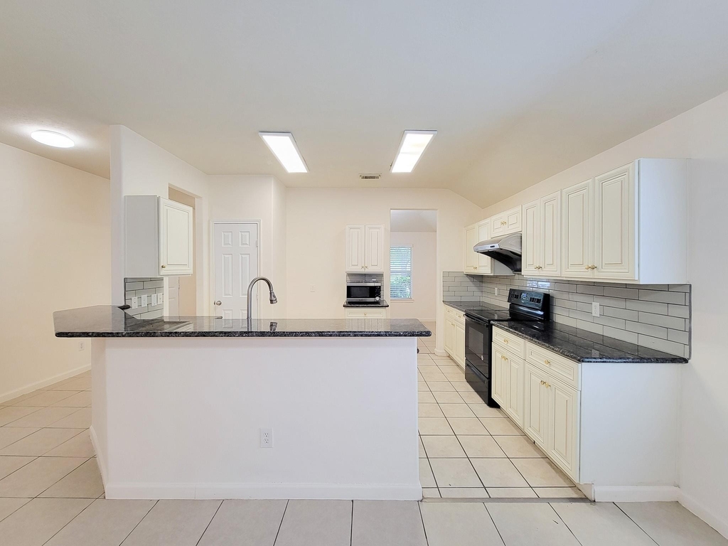 3010 Stonecross Lane - Photo 11