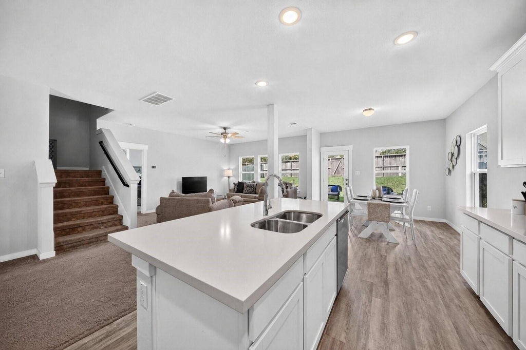 40557 Mostyn Lake Drive - Photo 10