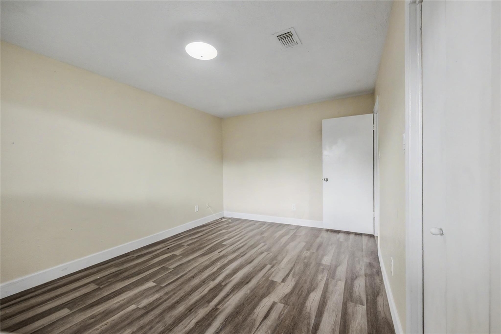 7907 Chancel Drive - Photo 28