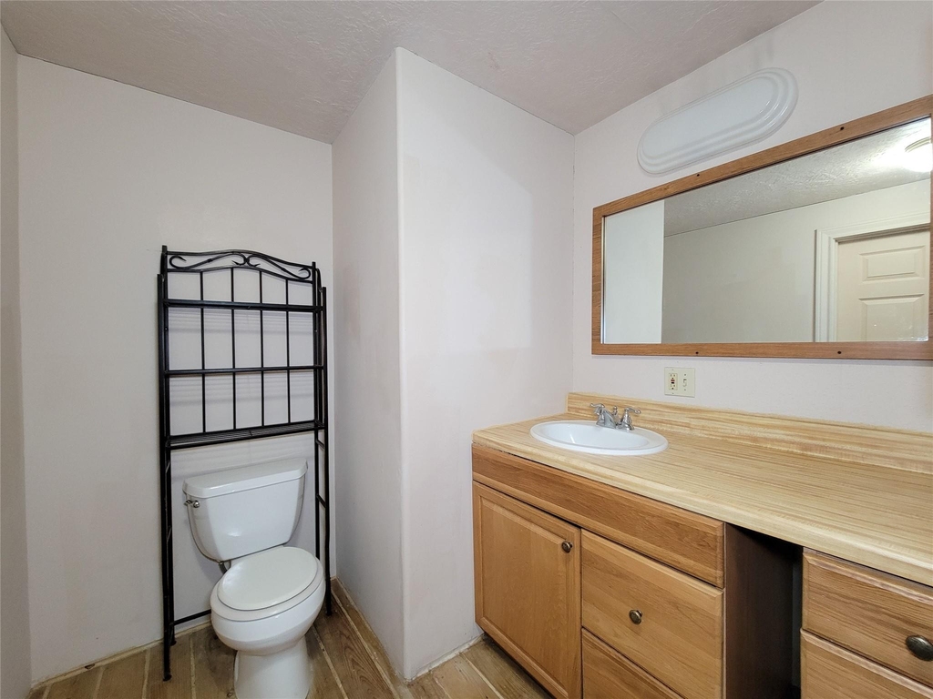 13200 Young - Photo 16