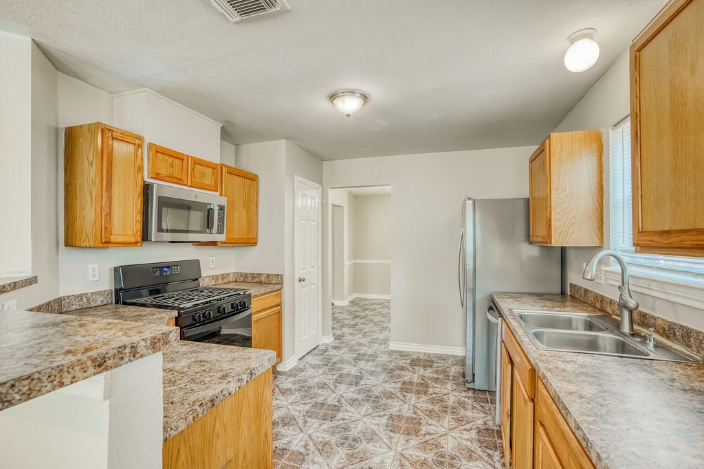 9342 Bowmore Court - Photo 6