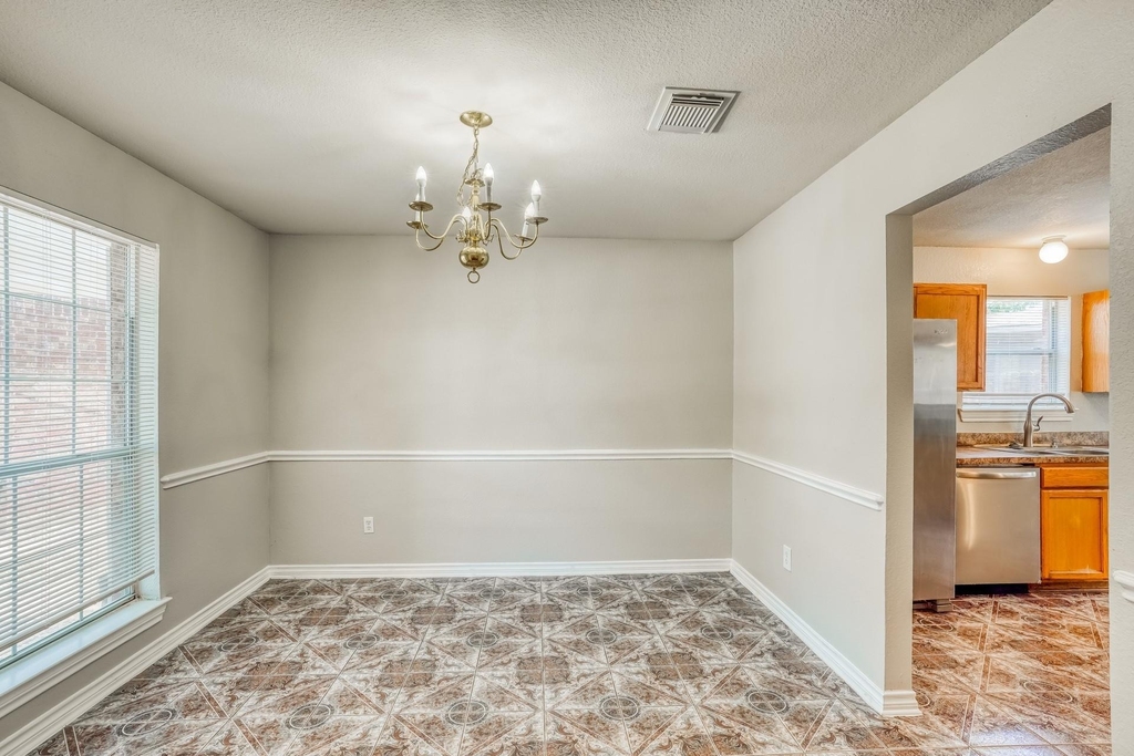 9342 Bowmore Court - Photo 4