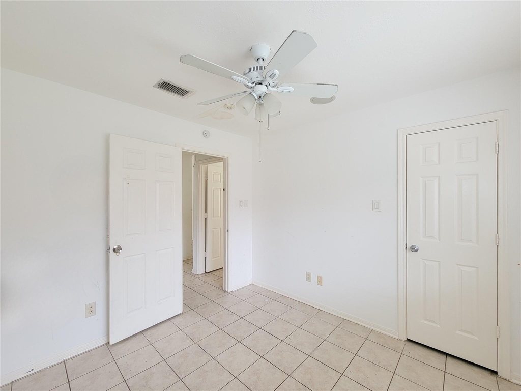 16006 Hiram Clarke - Photo 17