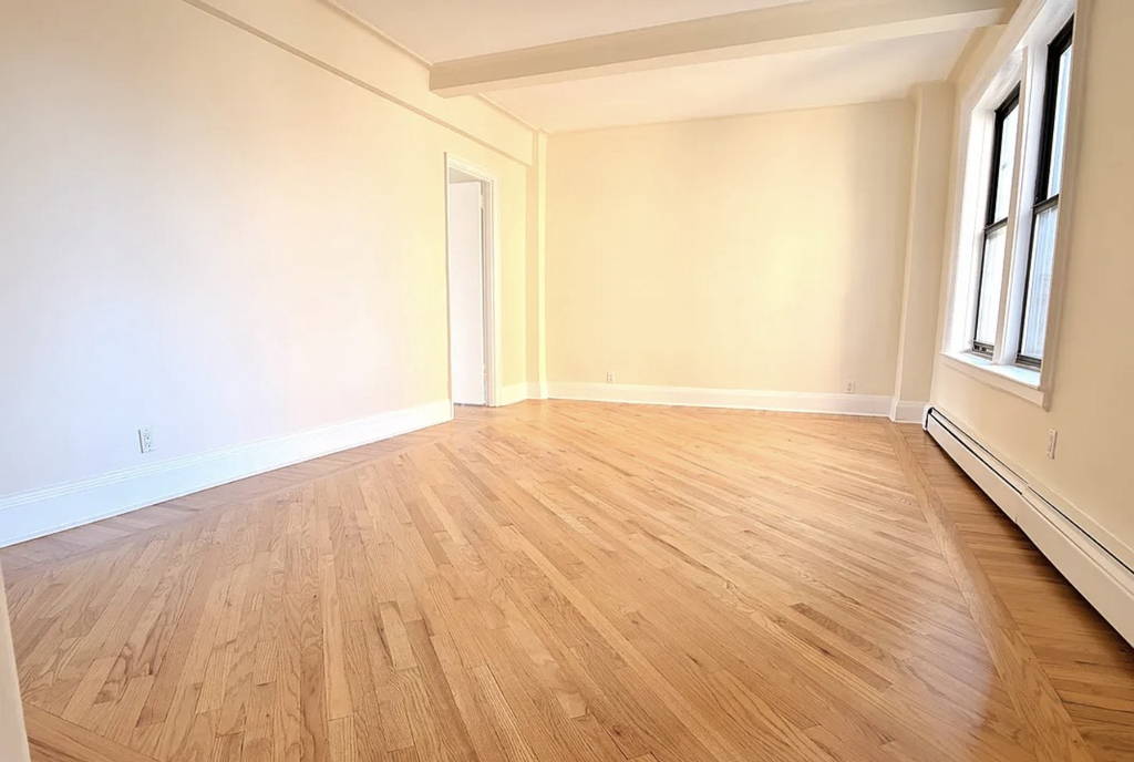 147 East 79th Street - Photo 3