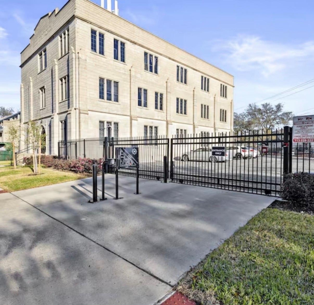4411 Dallas St Street - Photo 1