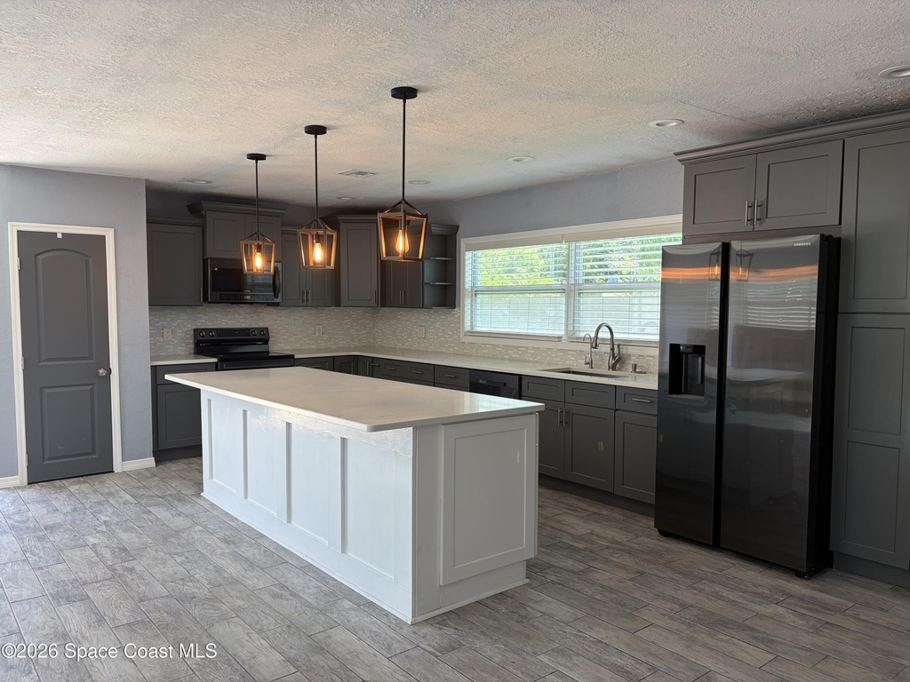 491 Seacrest Avenue - Photo 1