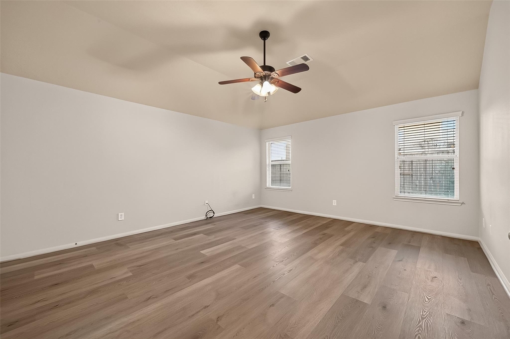 28207 Chalet Park Drive - Photo 16