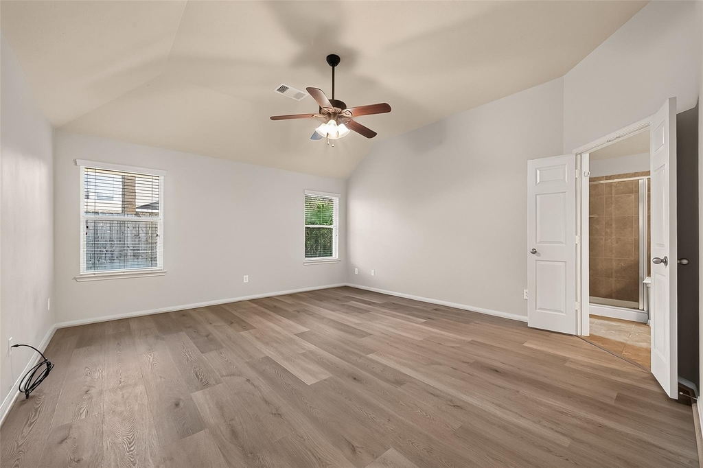 28207 Chalet Park Drive - Photo 34