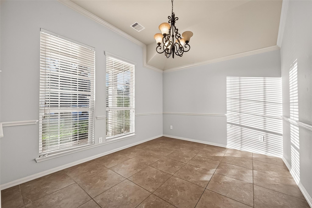 28207 Chalet Park Drive - Photo 7
