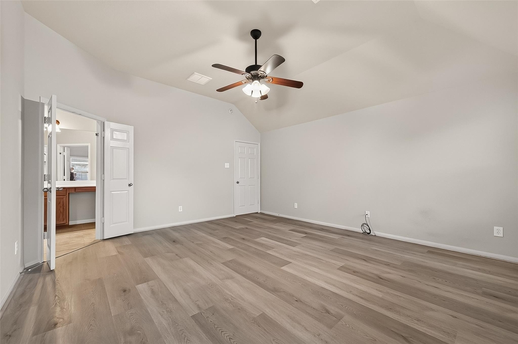 28207 Chalet Park Drive - Photo 22