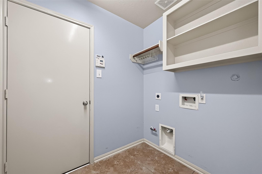28207 Chalet Park Drive - Photo 35