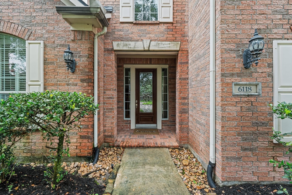 6118 Durango Bay Lane - Photo 2