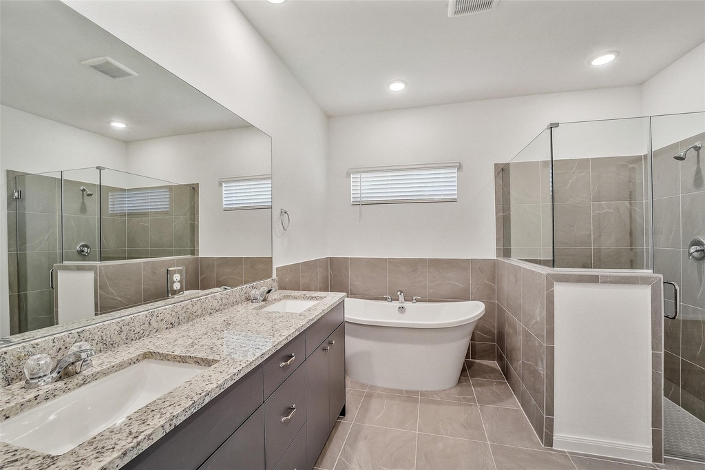 11943 Pondwood Drive - Photo 15