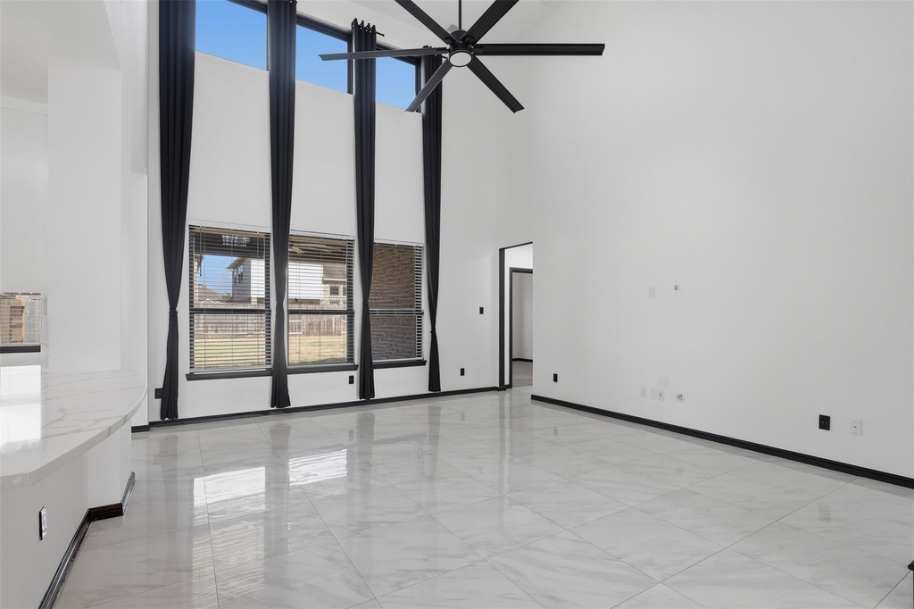 27947 Hendrix Park Drive - Photo 11