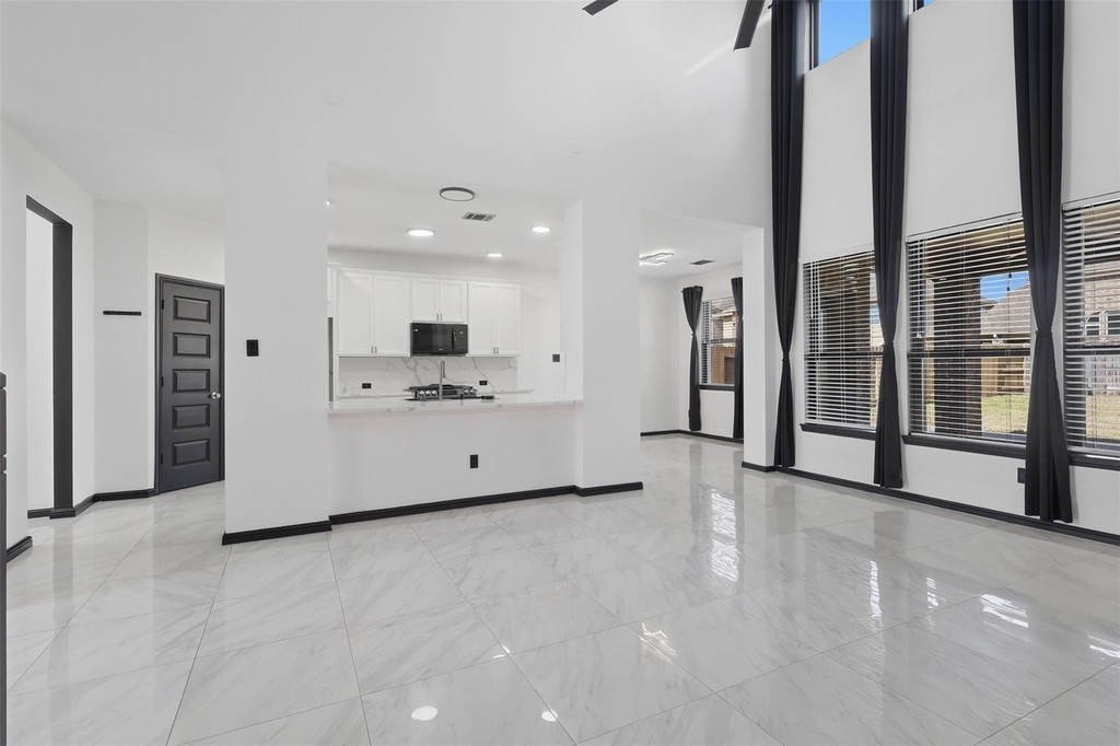 27947 Hendrix Park Drive - Photo 12