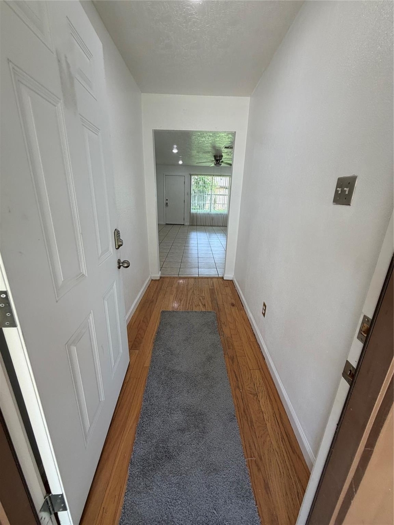 9911 Cardinal Street - Photo 2