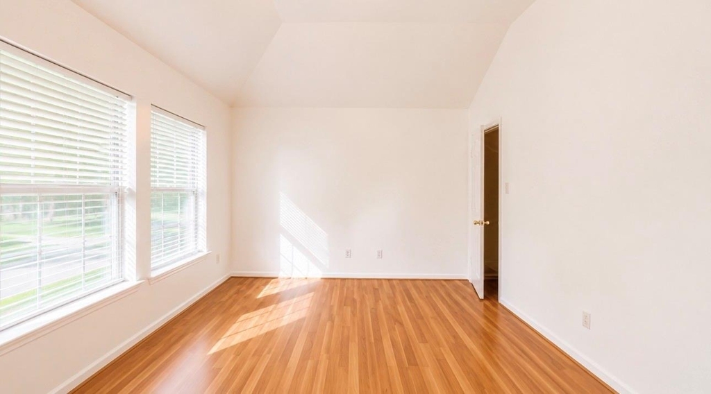 423 Blossomwood Drive - Photo 24