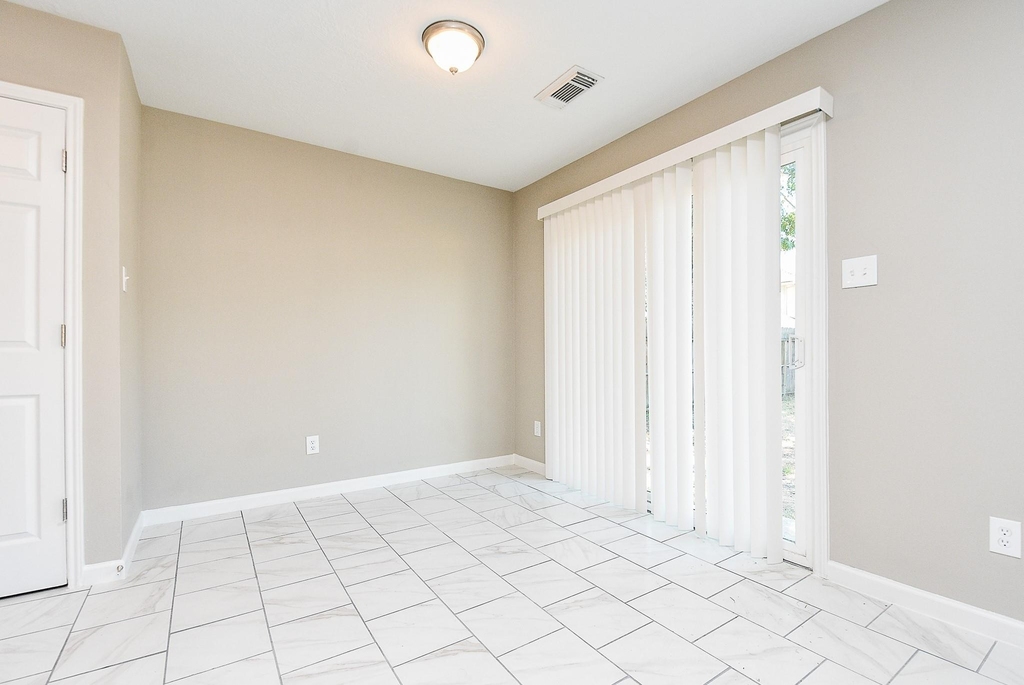 7818 Summer Place Drive - Photo 8