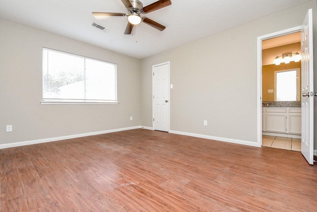 7818 Summer Place Drive - Photo 15
