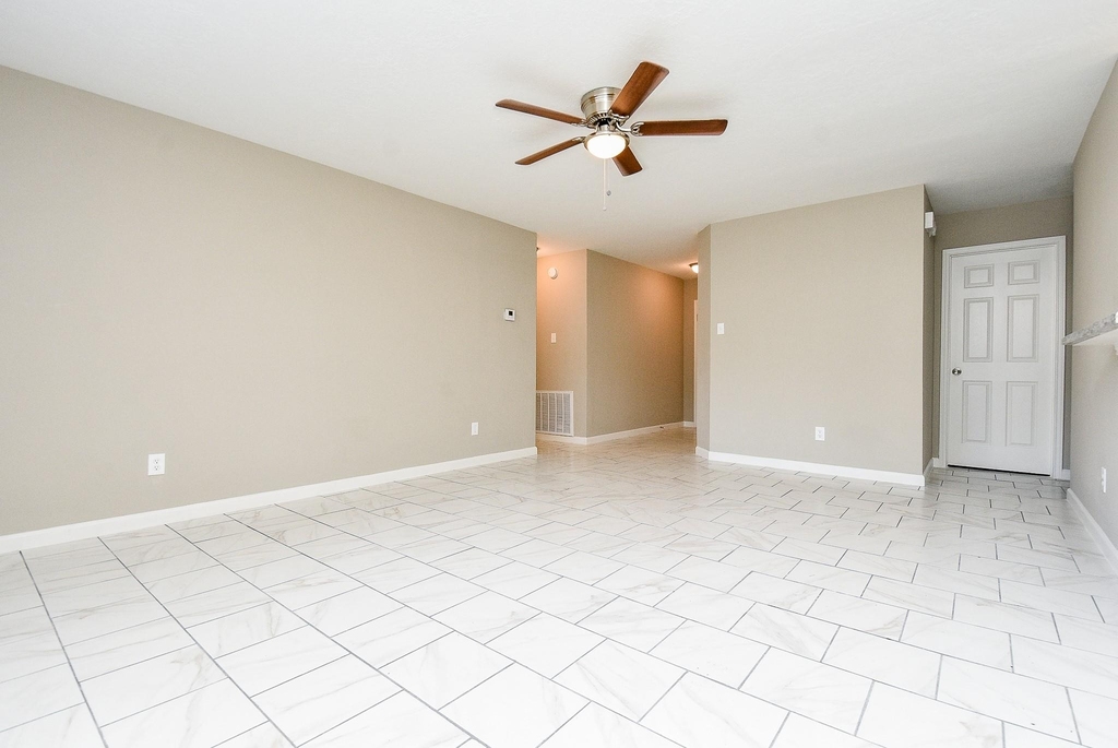 7818 Summer Place Drive - Photo 4