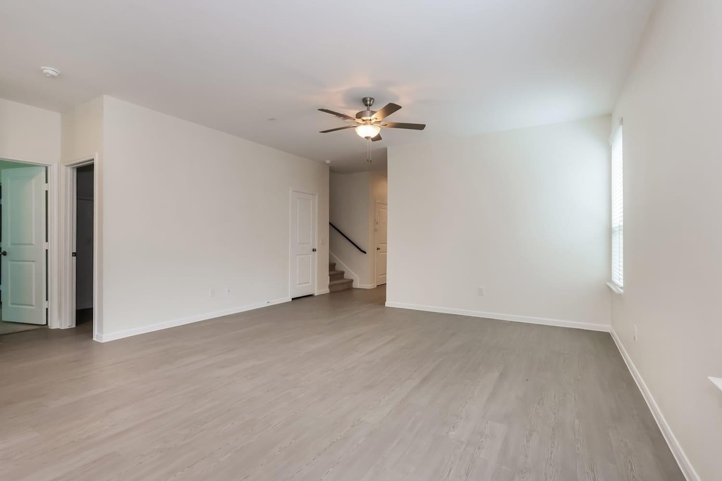 32707 Stargazer Cove Court - Photo 3