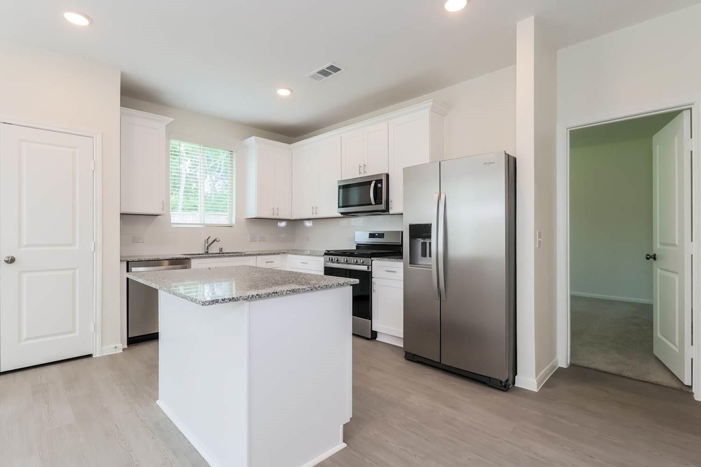 32707 Stargazer Cove Court - Photo 4