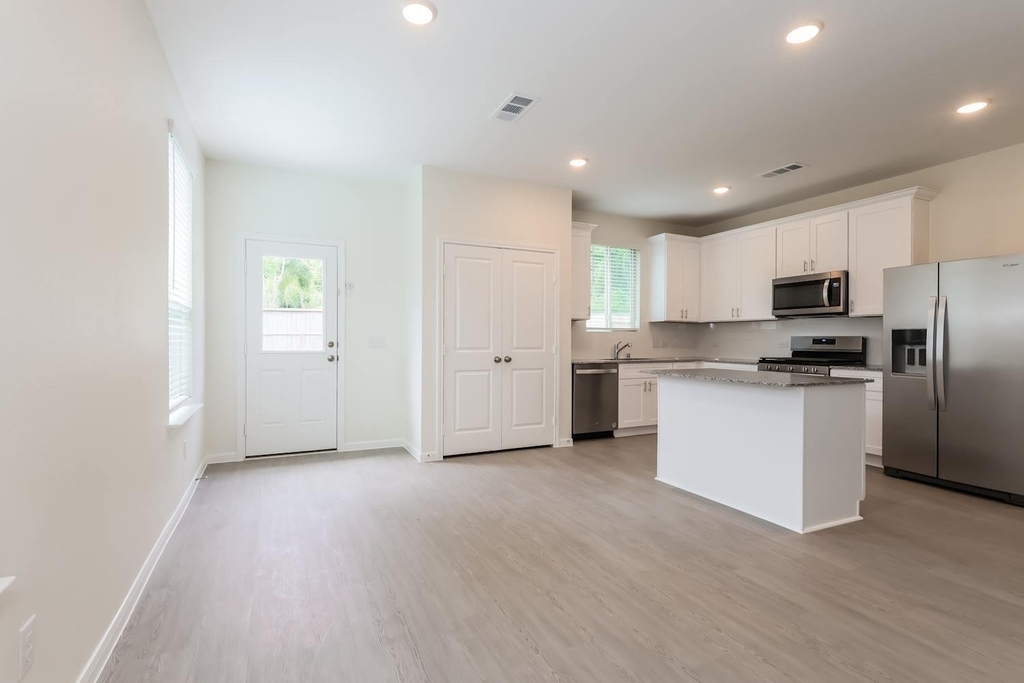 32707 Stargazer Cove Court - Photo 7