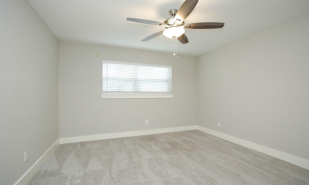 5815 Picasso Place - Photo 25