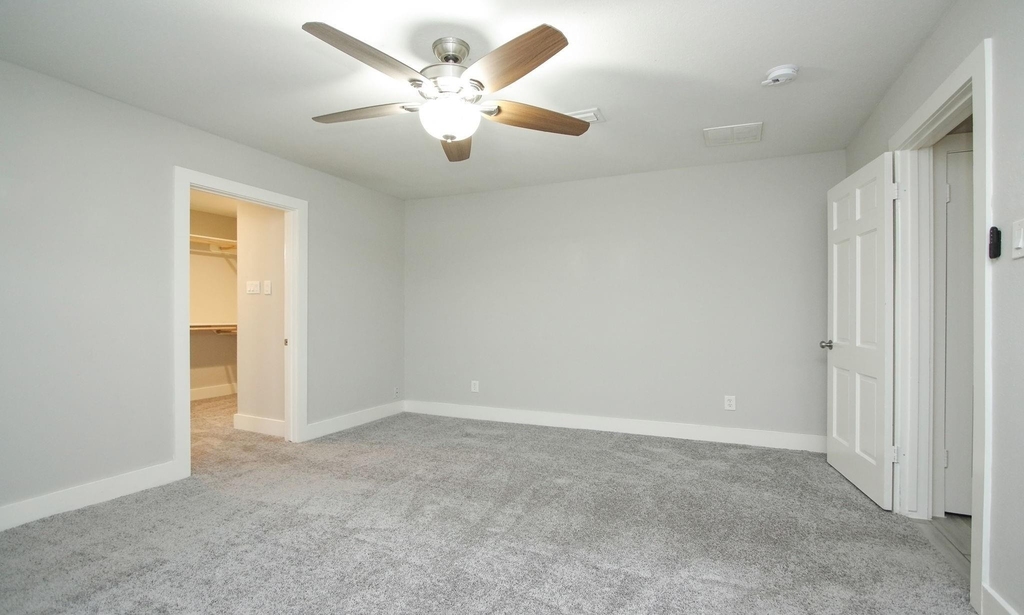 5815 Picasso Place - Photo 30