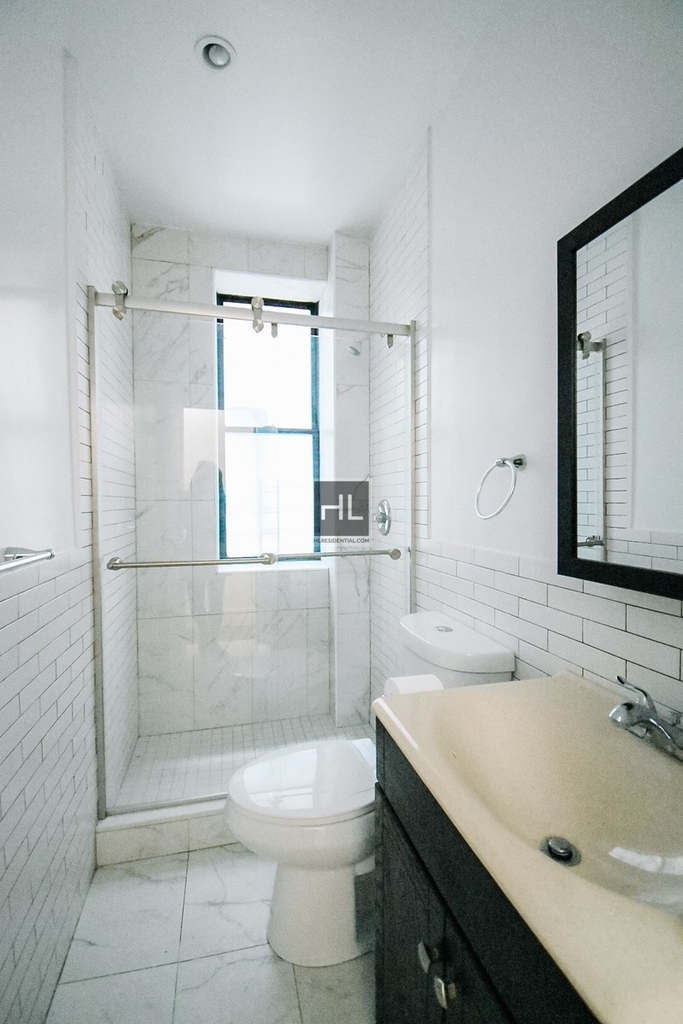 West 151st Street - Photo 5