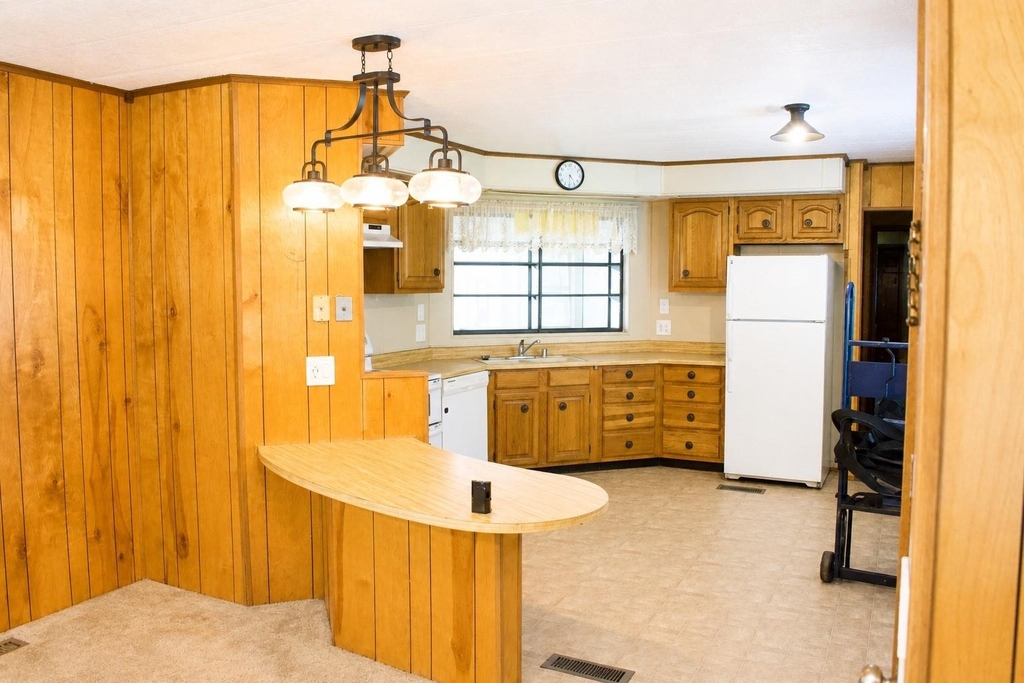 9910 State Highway 156 - Photo 3