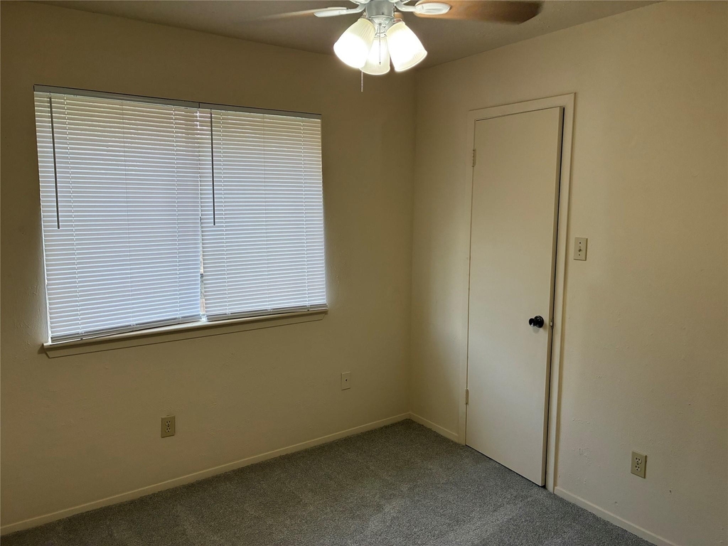 16230 Cutten Road - Photo 19