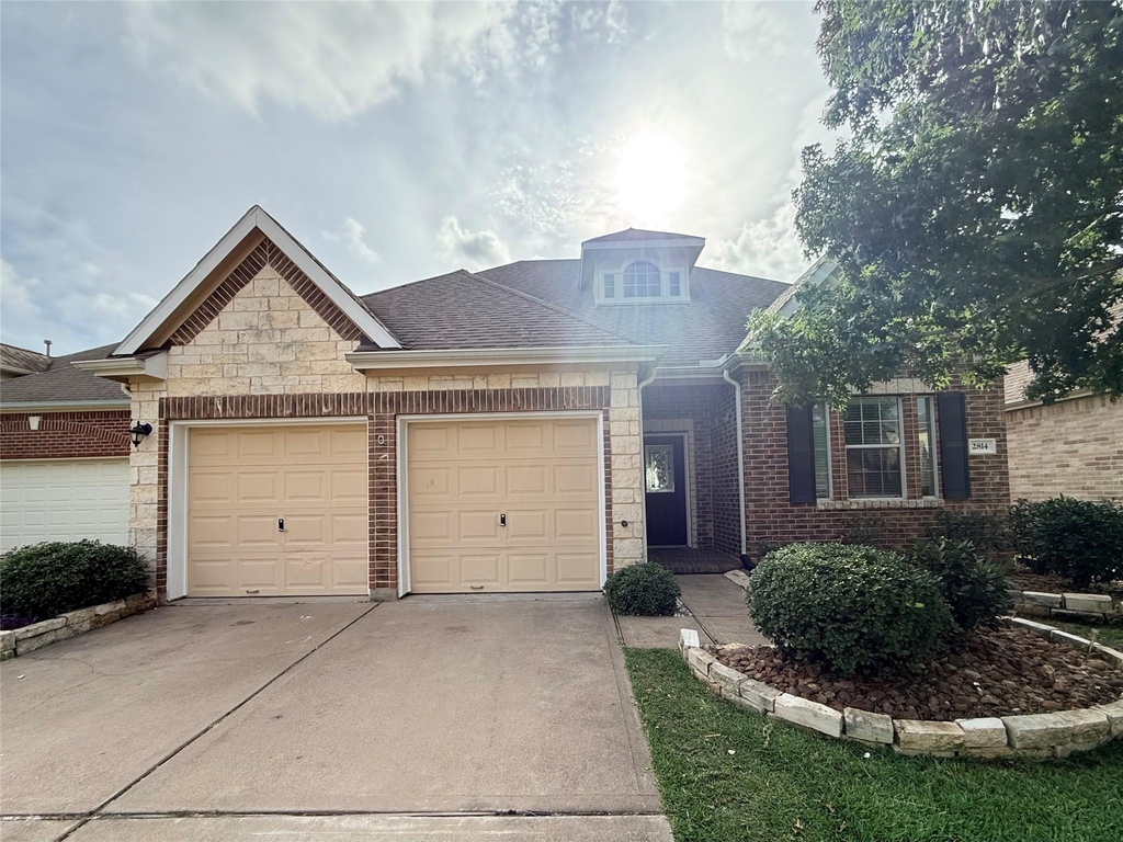 2814 Ridgeglen Lane - Photo 0