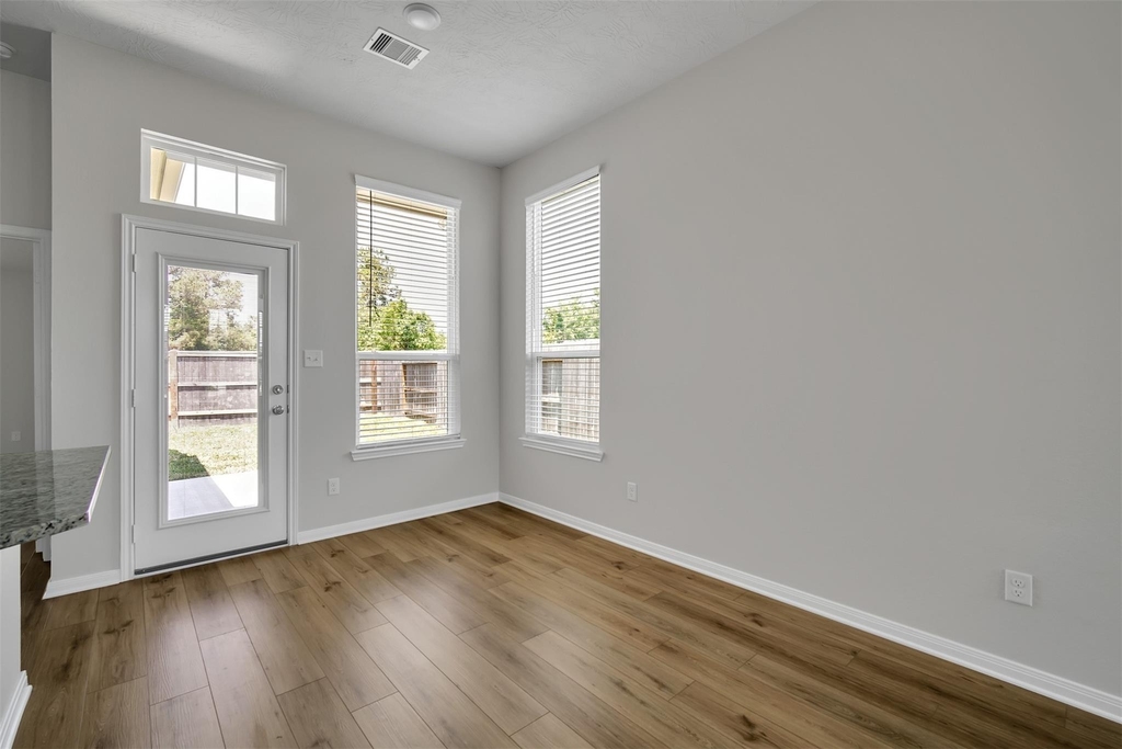 298 Brocks Lane - Photo 9