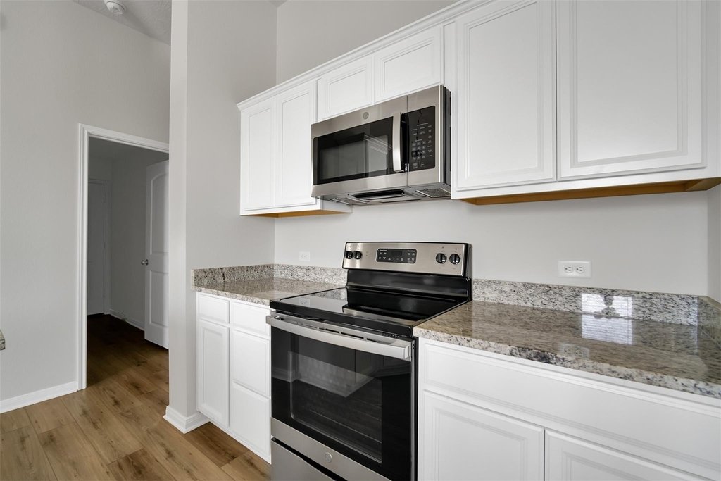 298 Brocks Lane - Photo 19