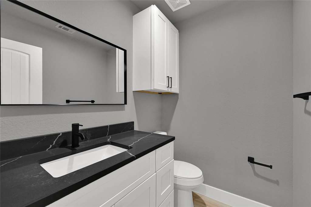 7415 Hezekiah Ln - Photo 2