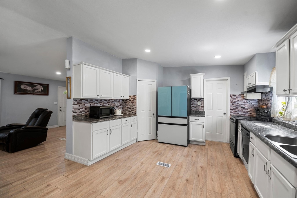 2061 Road 5100 - Photo 11