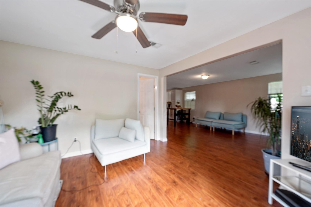 8314 Brandon Street - Photo 10