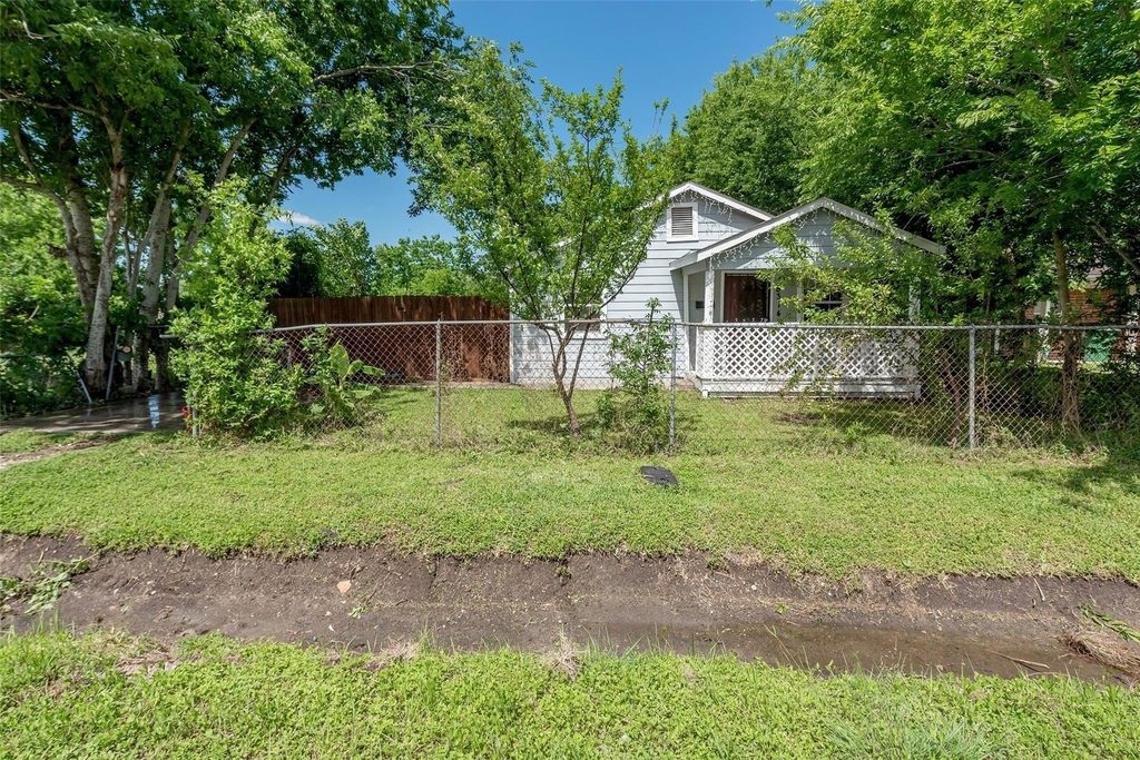 8314 Brandon Street - Photo 1