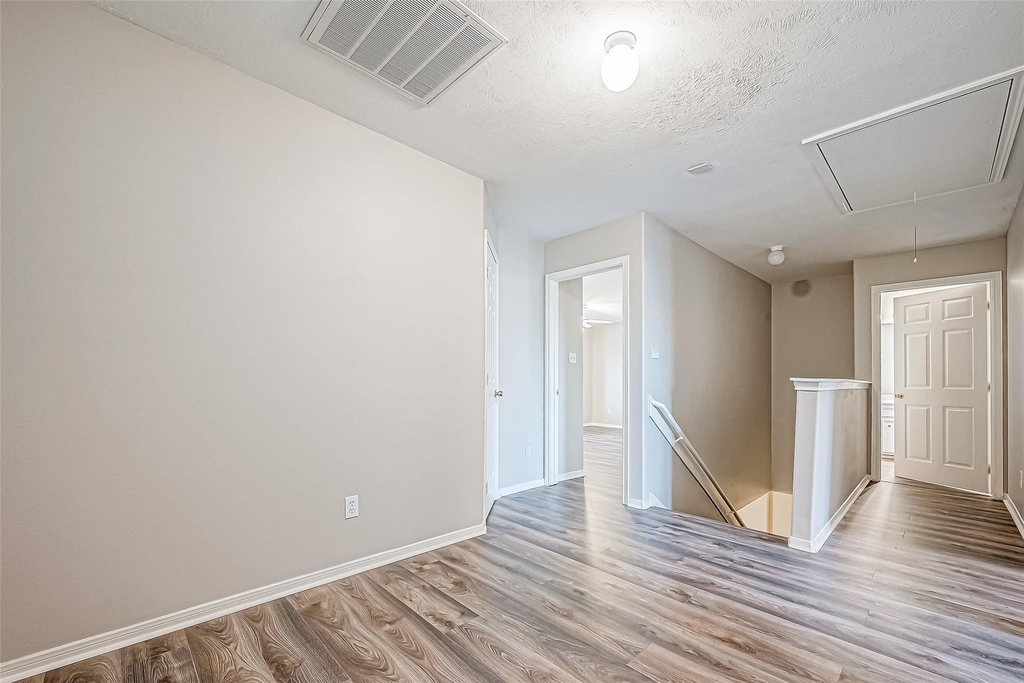 10043 Morocco Road - Photo 18