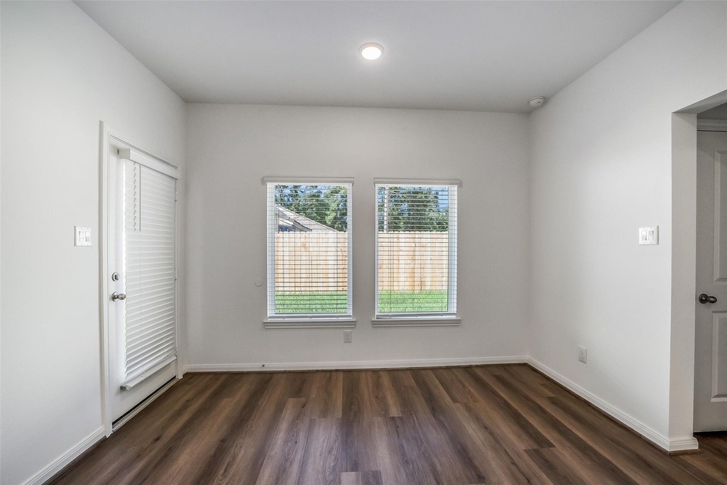11931 Pondwood Drive - Photo 9
