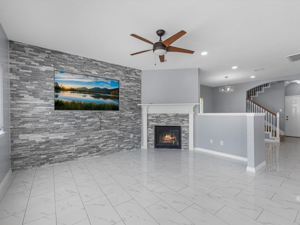 6131 Settlers Lake Circle W - Photo 3