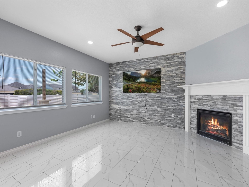 6131 Settlers Lake Circle W - Photo 1